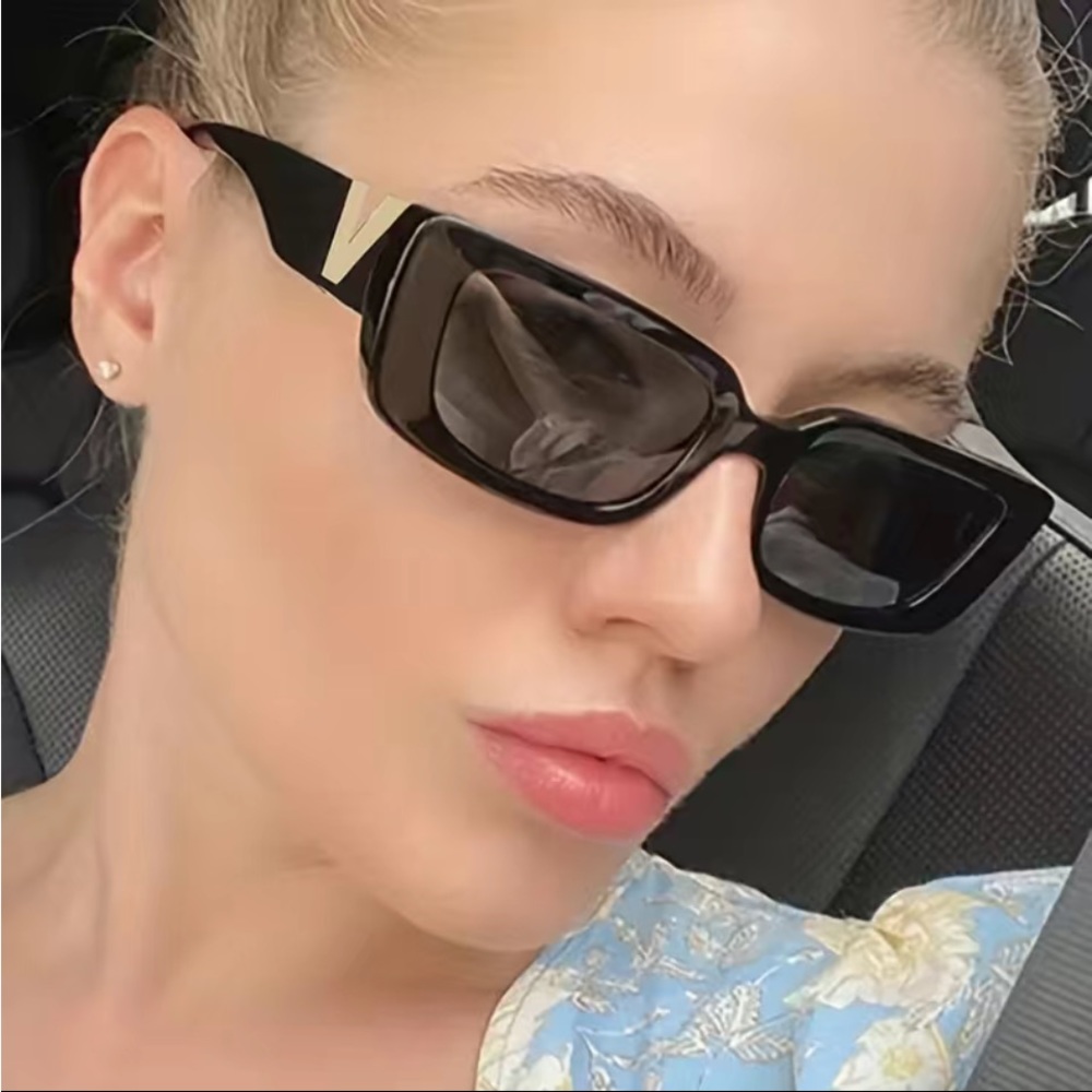 NWT Women’s Fashion Sunglasses